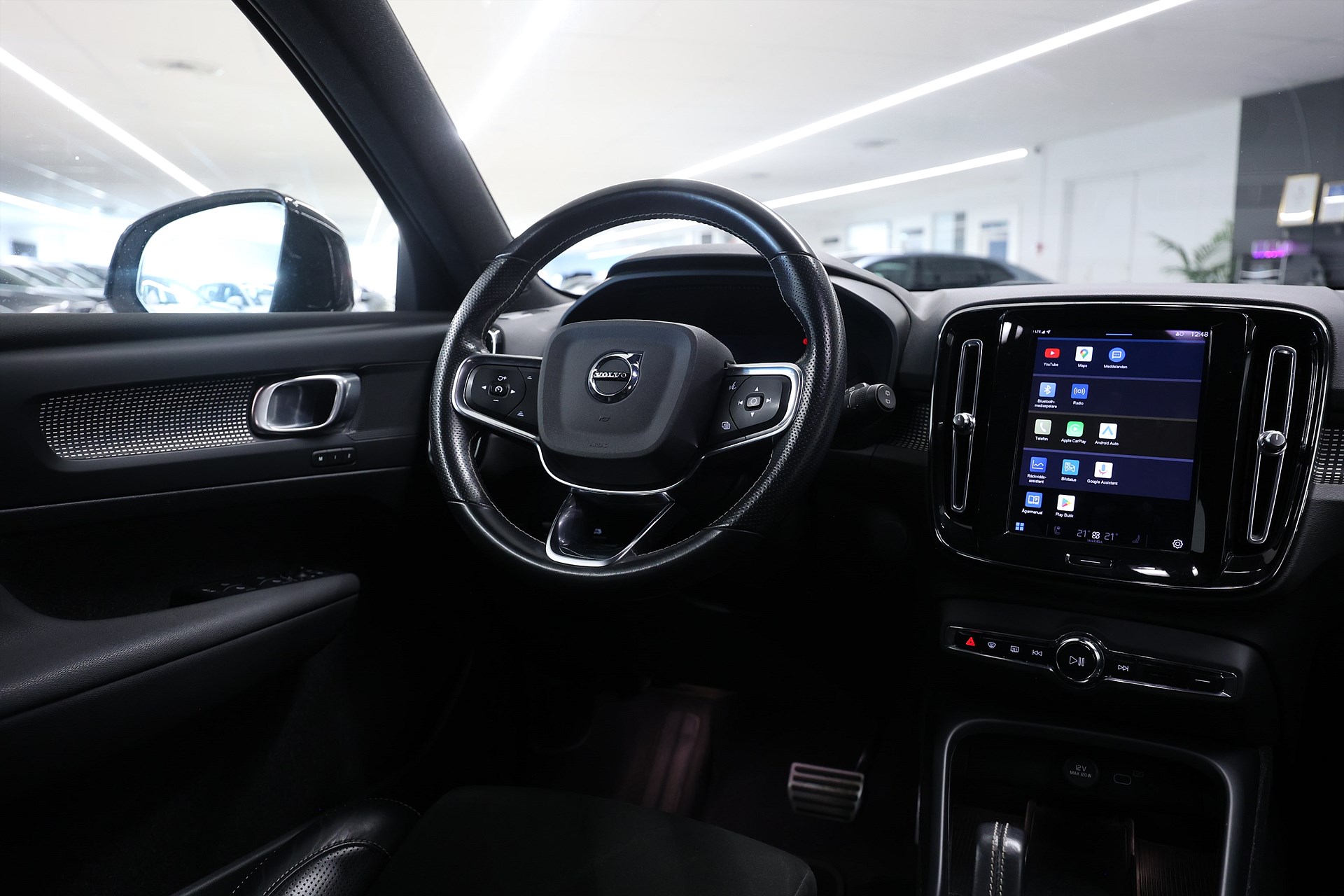 Volvo XC40 P8 Recharge *Hjulkampanj!* Core 532km räckvidd Drag