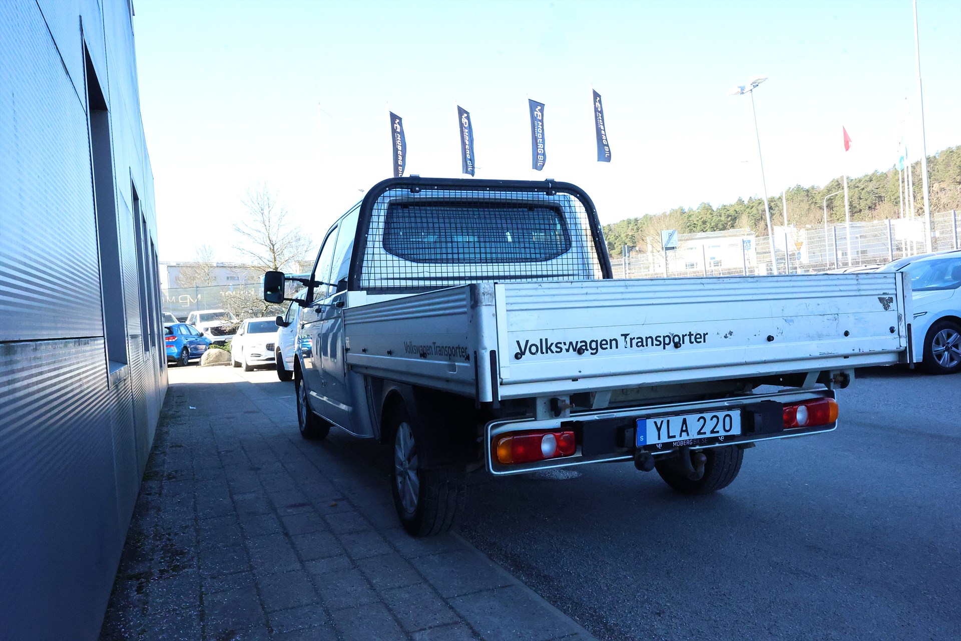Volkswagen Transporter DH 2.0 TDi 150hk Värmare LED Drag MOMS