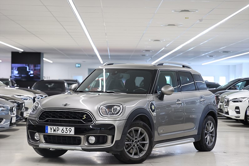 Mini Cooper Countryman SE ALL4 Pepper Keyless Navi PDC MOMS