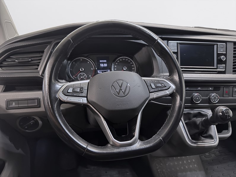 Volkswagen Transporter T30 2.0 TDI 110hk V-inredning Drag Värmare