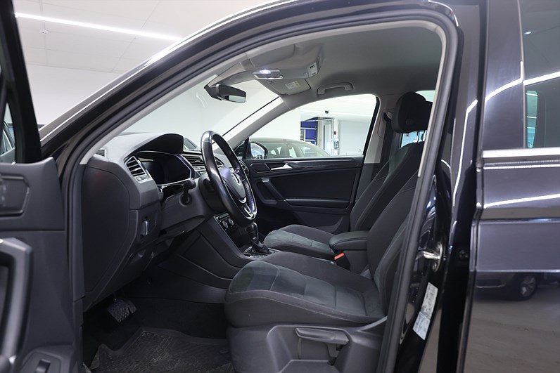 Volkswagen Tiguan 2.0 TDI 190hk GT B-kamera Drag Värmare