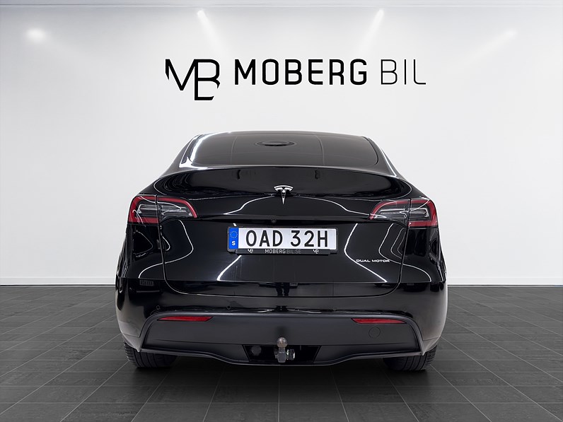 Tesla Model Y Long Range AWD 514hk Pano Läder Drag Navi