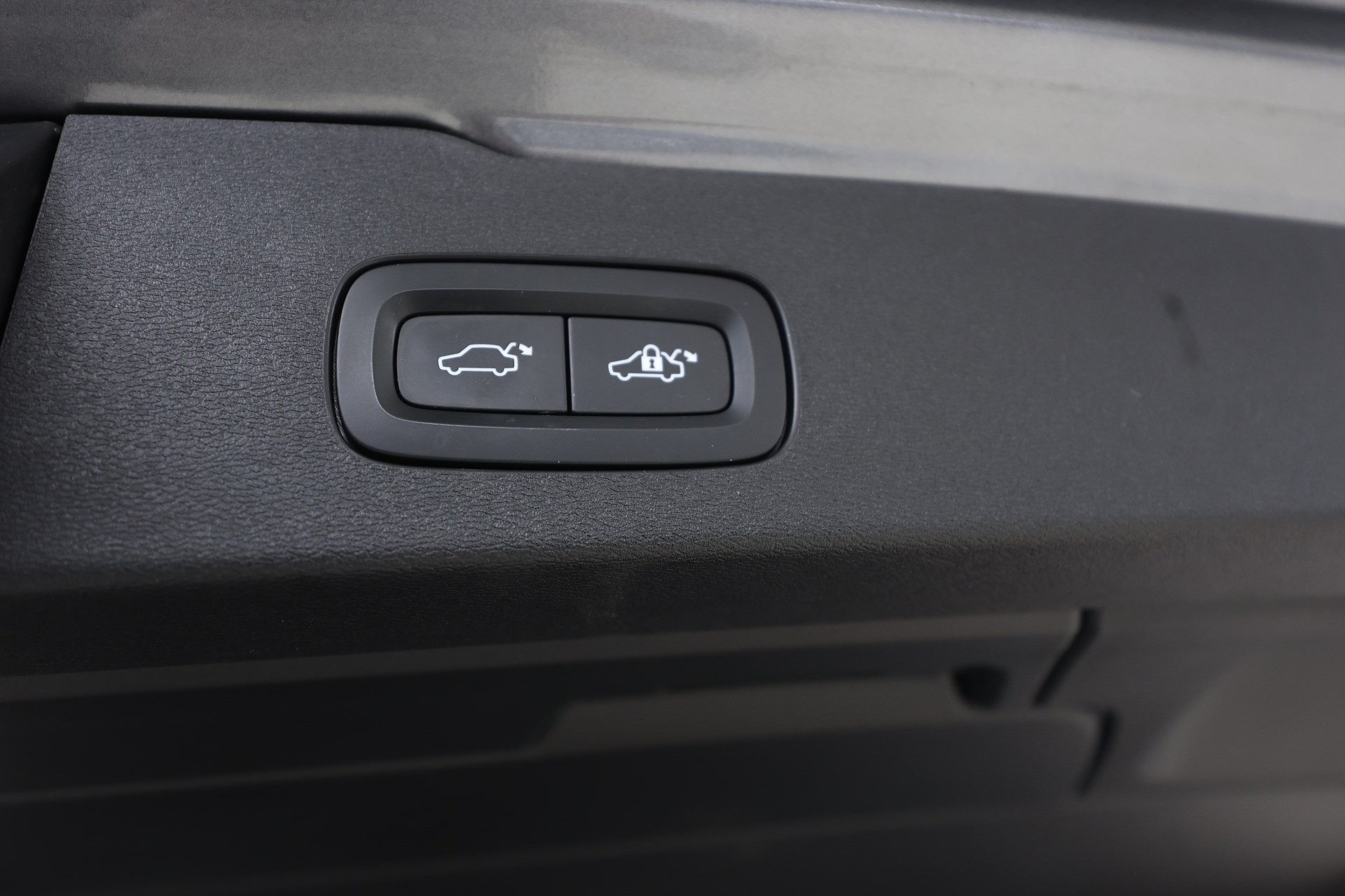 Volvo V60 B4 197hk Momentum Värmare Navi B-kamera