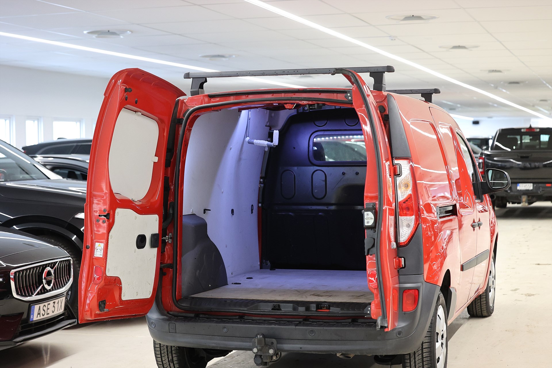 Renault Kangoo Maxi 1.5 dCi 95hk Drag Värmare LEASEBAR