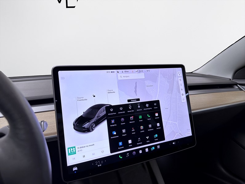 Tesla Model 3 Long Range 440hk Helg på Moberg! Pano Läder B-Kamera