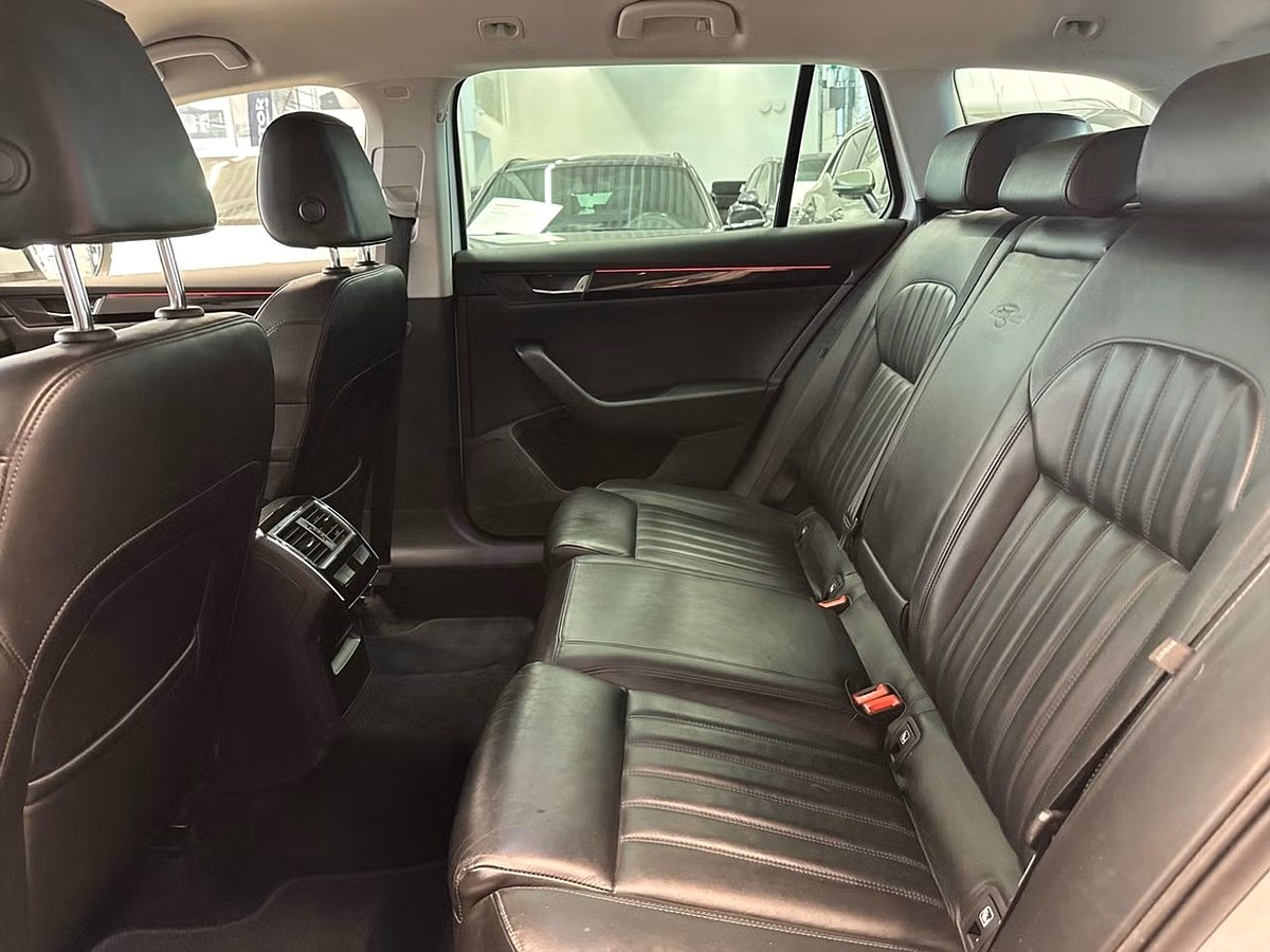 Skoda Superb – bild 20