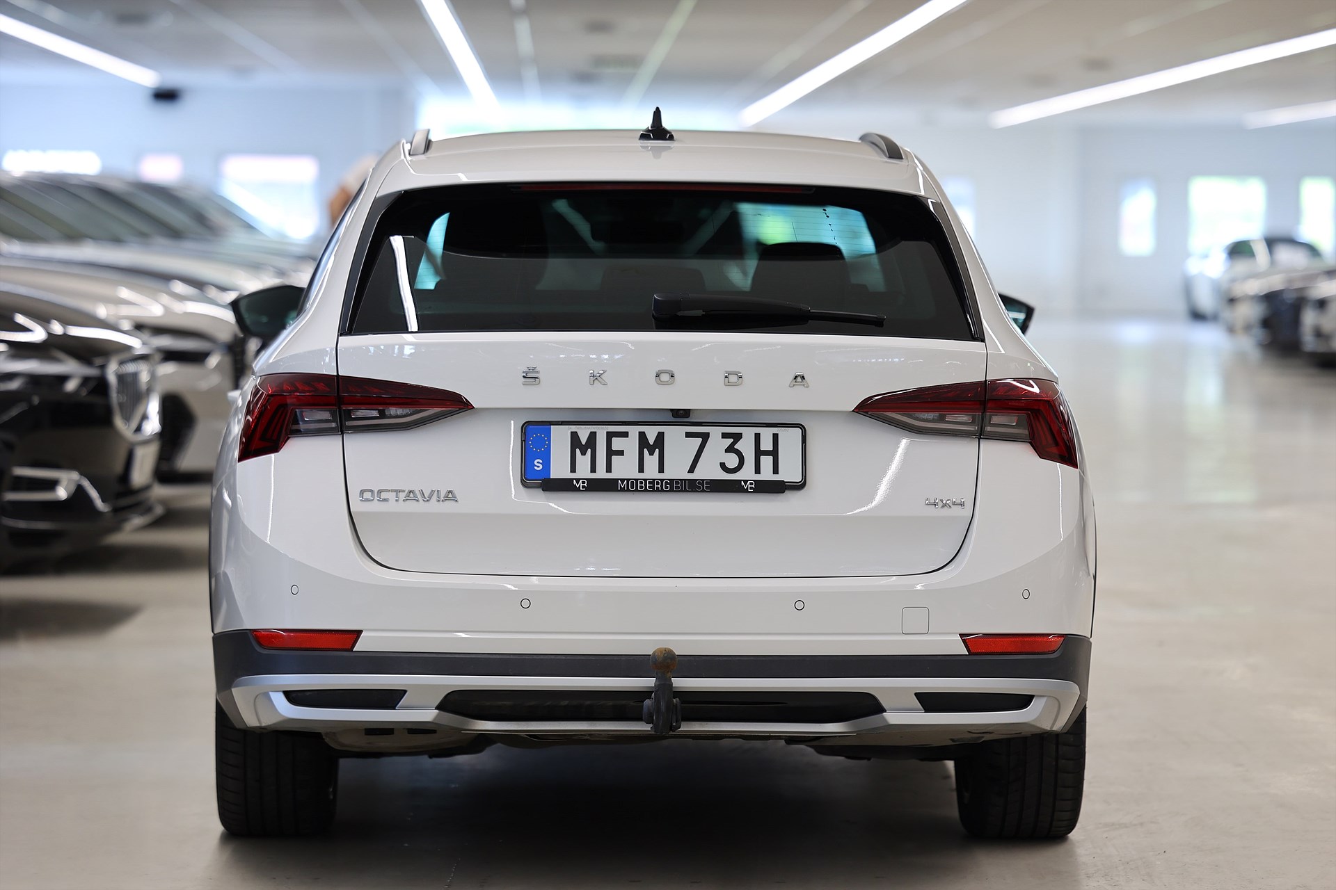 Skoda Octavia Scout Combi 4X4 150hk Comfort Drag B-kamera MOMS