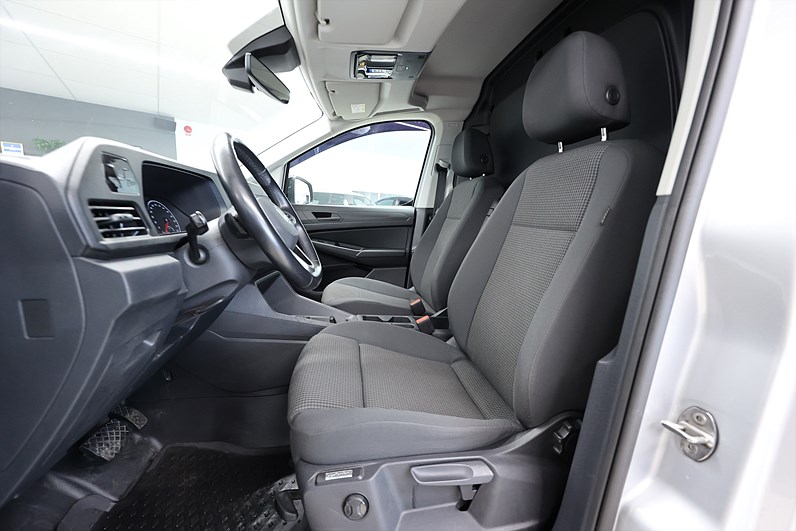 Volkswagen Caddy Cargo Maxi 2.0 TDI B-kamera Drag Carplay MOMS