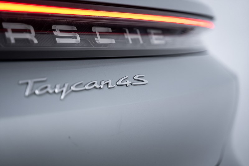 Porsche Taycan 4S 2023 - miniatyr 13