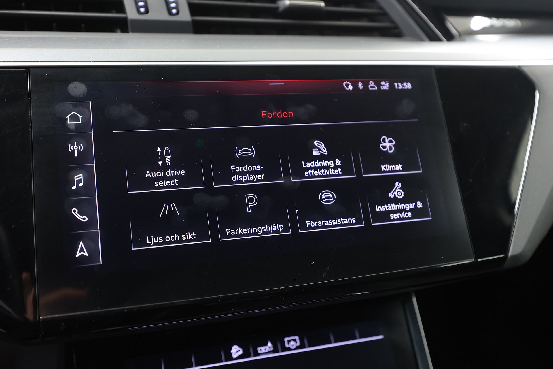 Audi e-tron 50 quattro 313hk *Kampanj!* Climatronic Alcantara Keyless Navi
