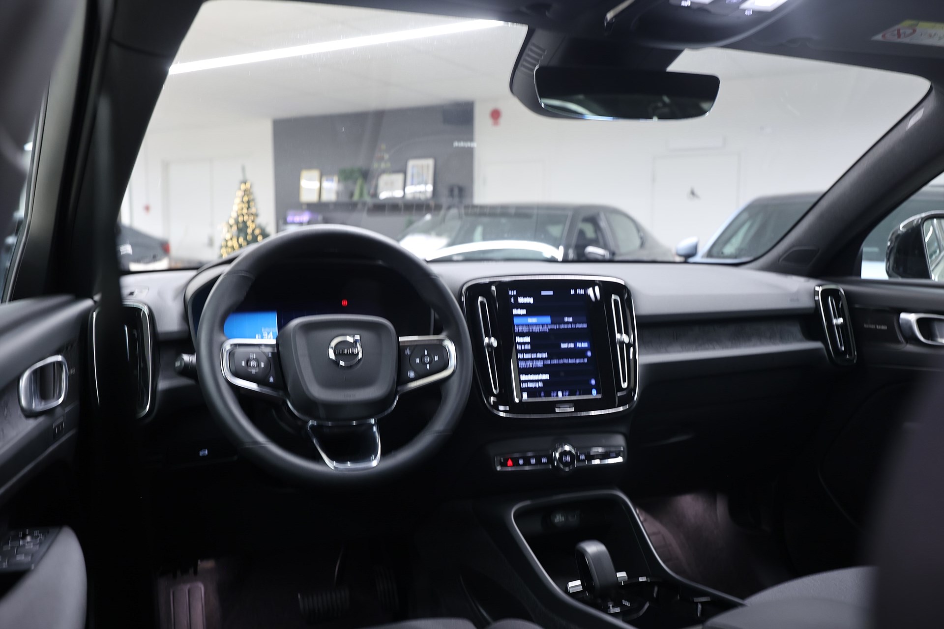 Volvo C40 Recharge Single Motor 231hk *Hjulkampanj!* H/K Pano