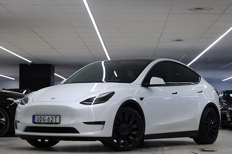 Tesla Model Y Performance 534hk *Kampanj!* Drag Pano Navi