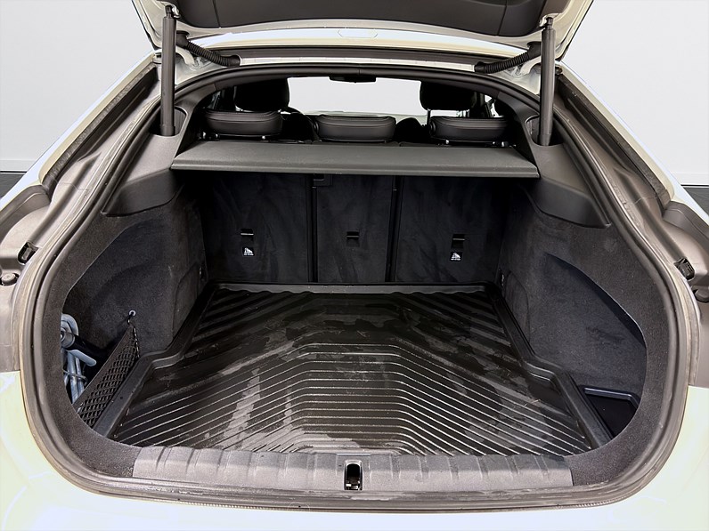 BMW i4 eDrive40 340hk Helg på Moberg! M Sport H&K 360 Läder