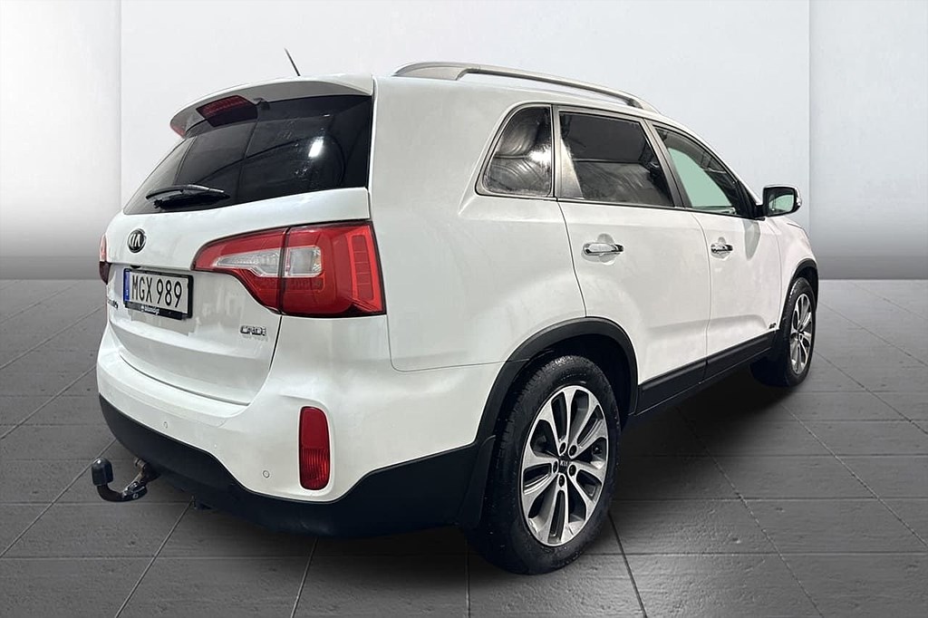 Kia Sorento 2.2 CRDi 4WD 7-sits Drag Panorama Skinn Navi 197hk – bild 6 av 26