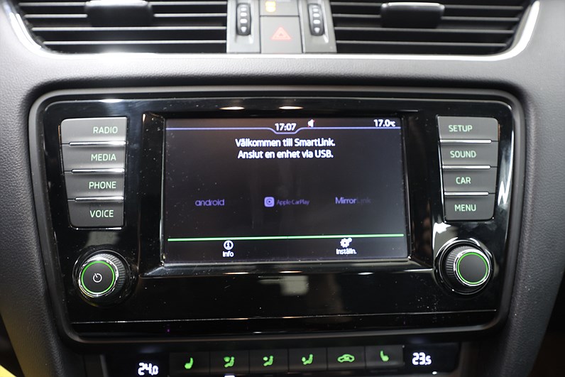 Skoda Octavia 1.4 TSI 150hk *Hjulkampanj!* Style Farth Carplay PDC