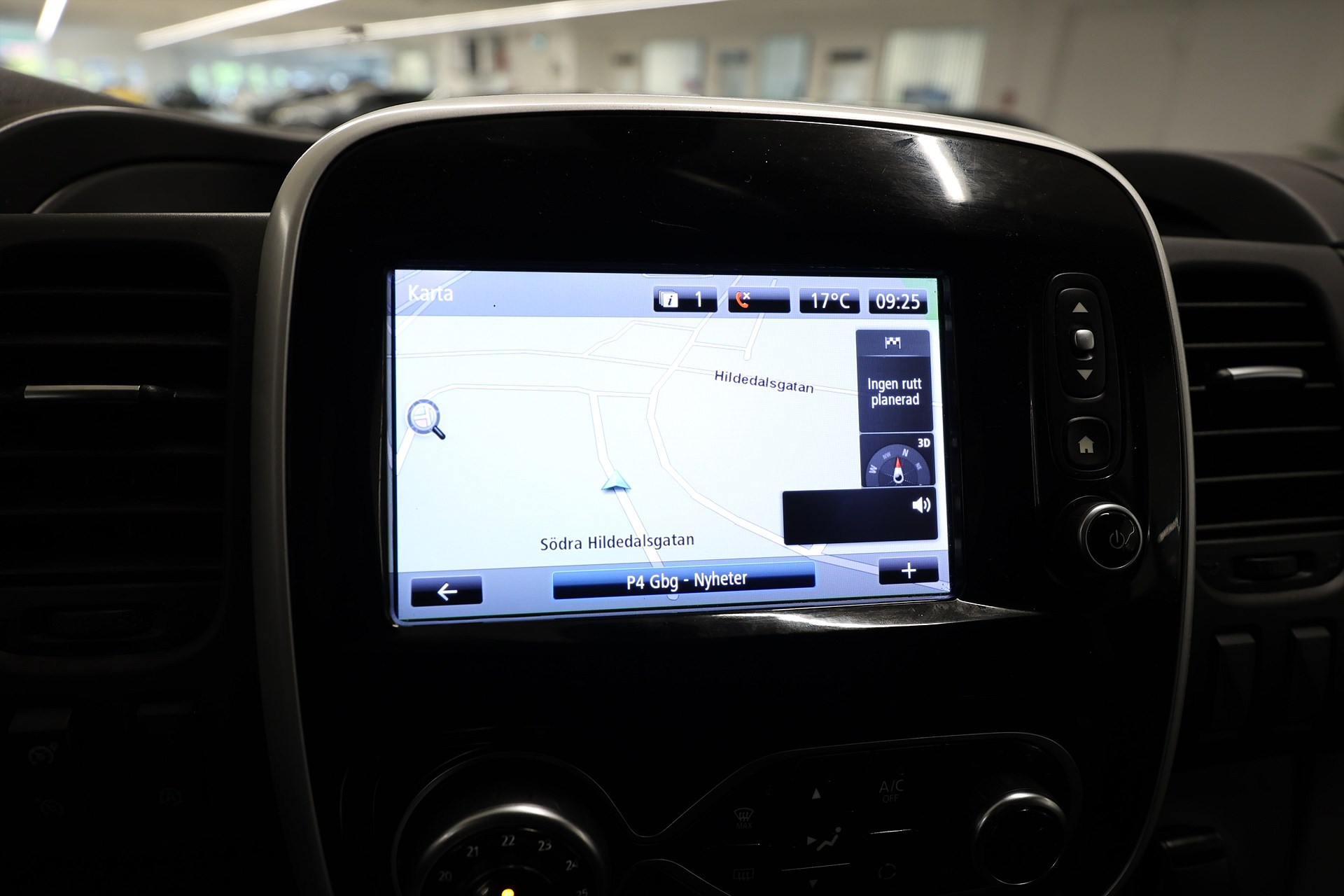 Renault Trafic 2.0 dCi EDC 145hk V-inrett Värmare