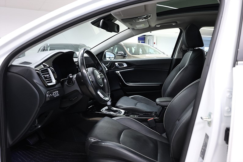 Kia Ceed SW PHEV 141hk Advance Plus 2 Pano B-kamera Navi