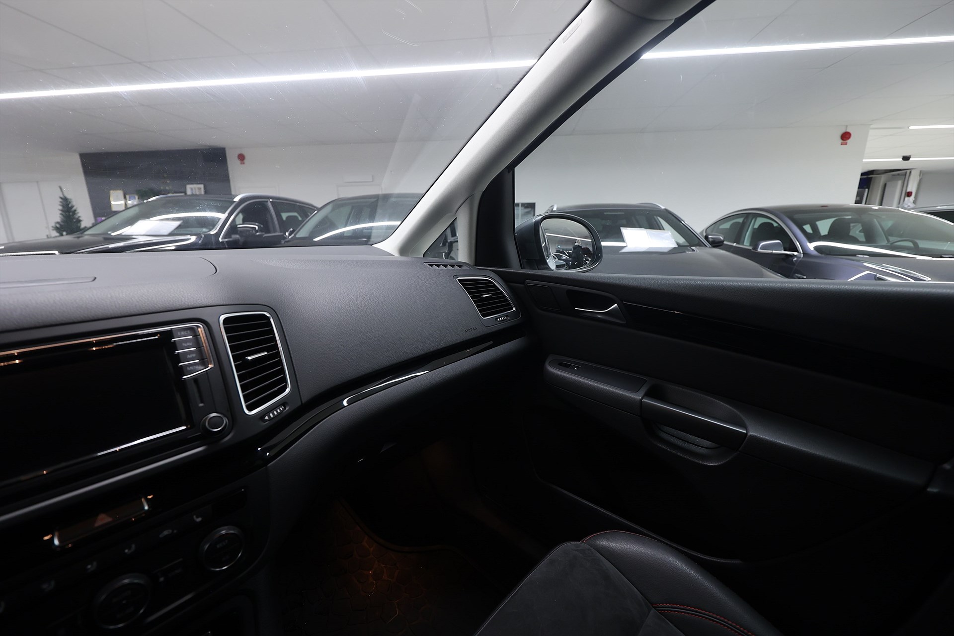 SEAT Alhambra 2.0 TDI 4Drive 184hk FR-Line Navi Drag Värmare