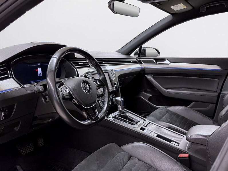 Volkswagen Passat SC GTE 218hk Cockpit IQ Drag B-Kamera
