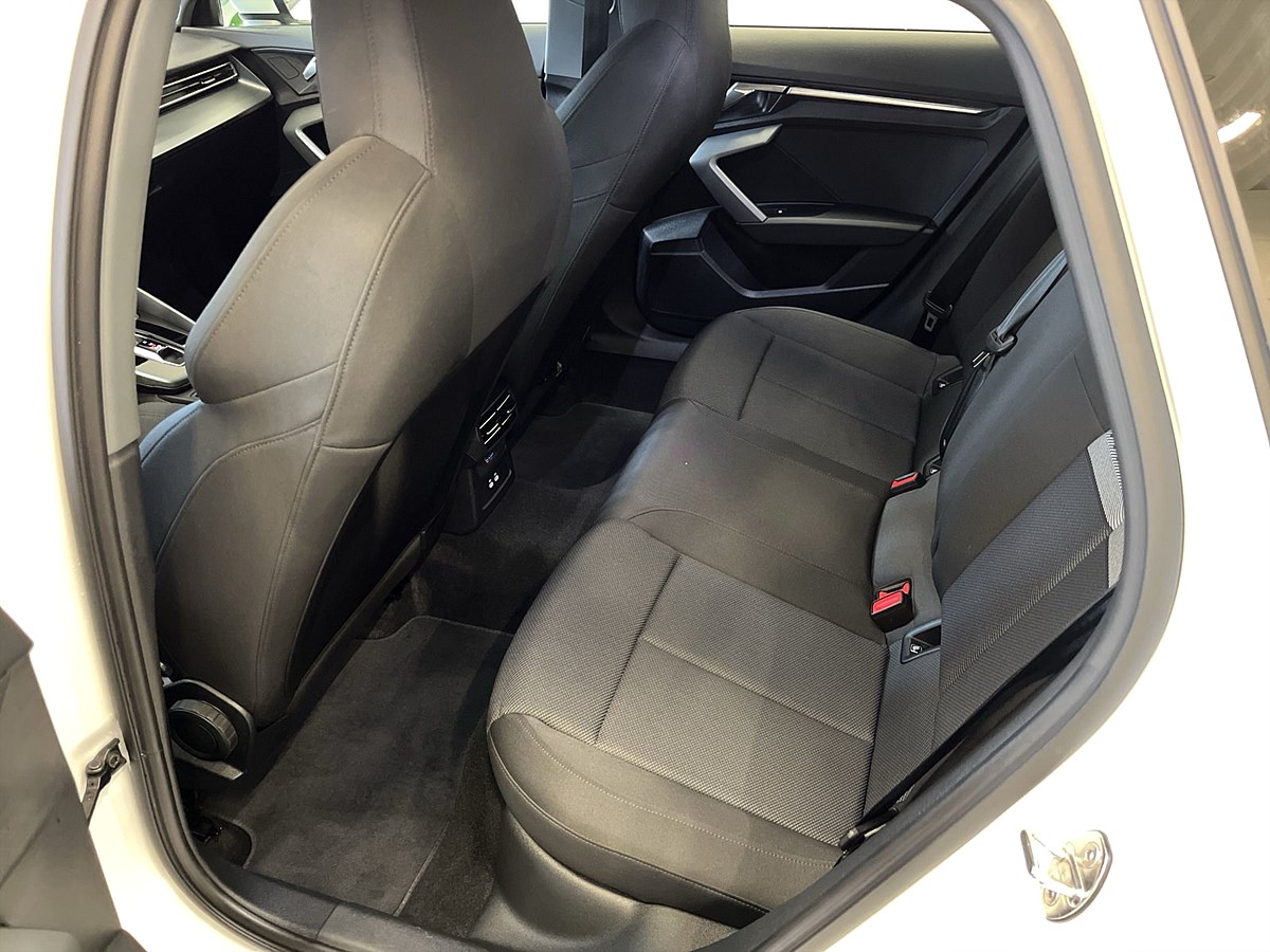 Audi A3 Sportback 35 TFSI S Tronic, 150hk, 2026