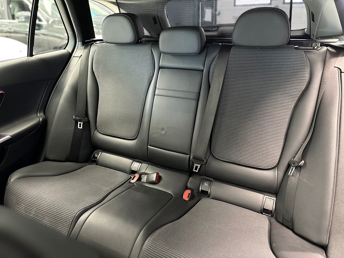 Mercedes-Benz C200 – bild 21