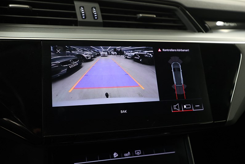 Audi e-tron 50 quattro 313hk *Kampanj!* Climatronic Alcantara Keyless Navi