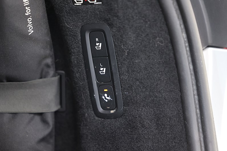 Volvo V90 D4 190hk Inscription Pano Drag 360 Navi Keyless