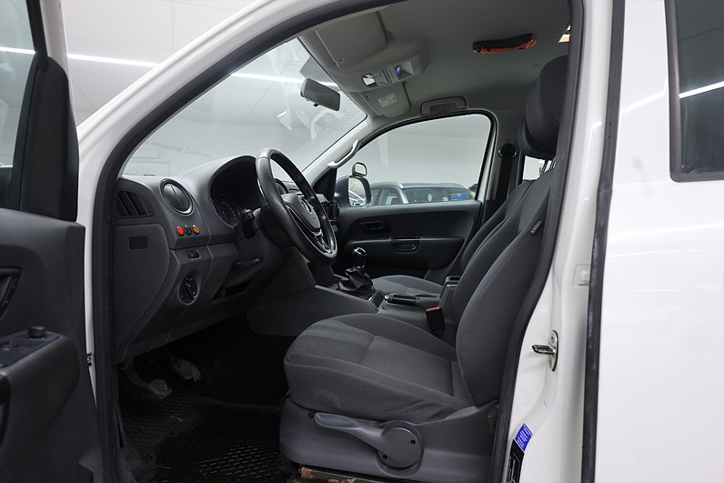 Volkswagen Amarok 2.0 TDI 4M 140hk *Kampanj!* Base Kåpa MOMS