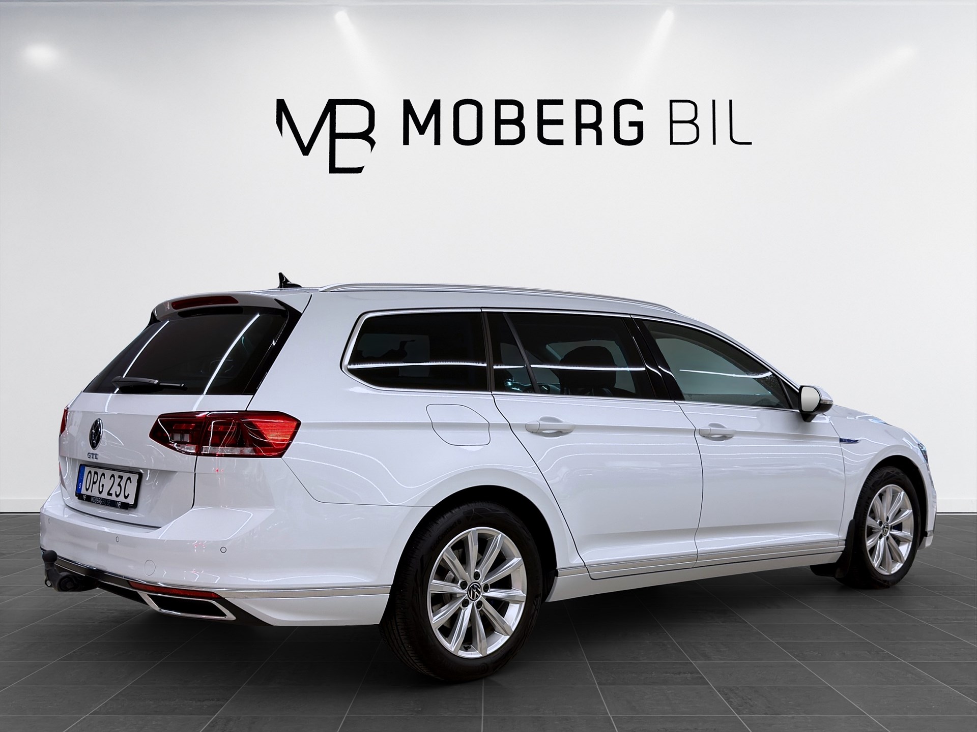 Volkswagen Passat SC GTE 218hk Keyless B-Kamera Navi Drag PDC