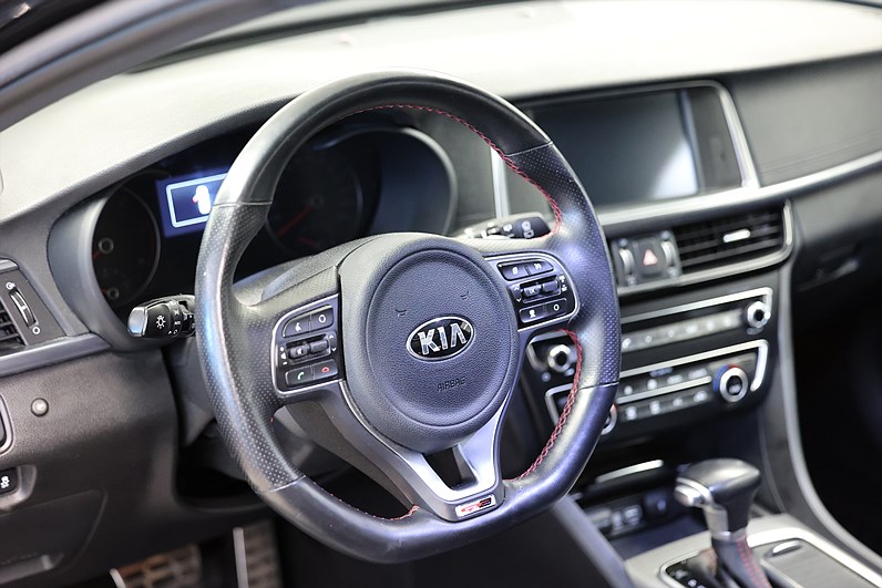 Kia Optima SW 1,7 141hk GT Line Pano H/K B-kamera Keyless