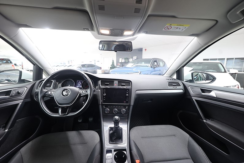 Volkswagen Golf 1.0 TSI 110hk Base Carplay