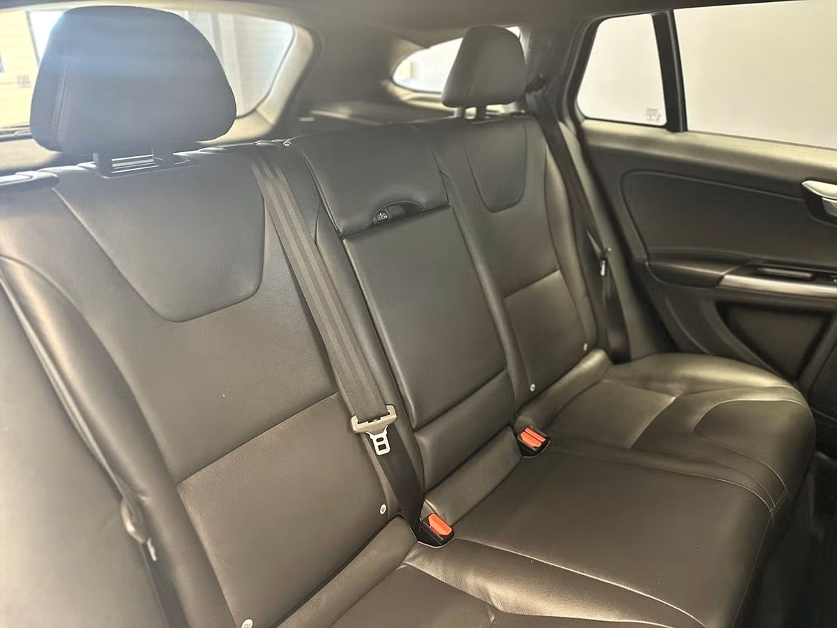 Volvo V60 Cross Country – bild 13
