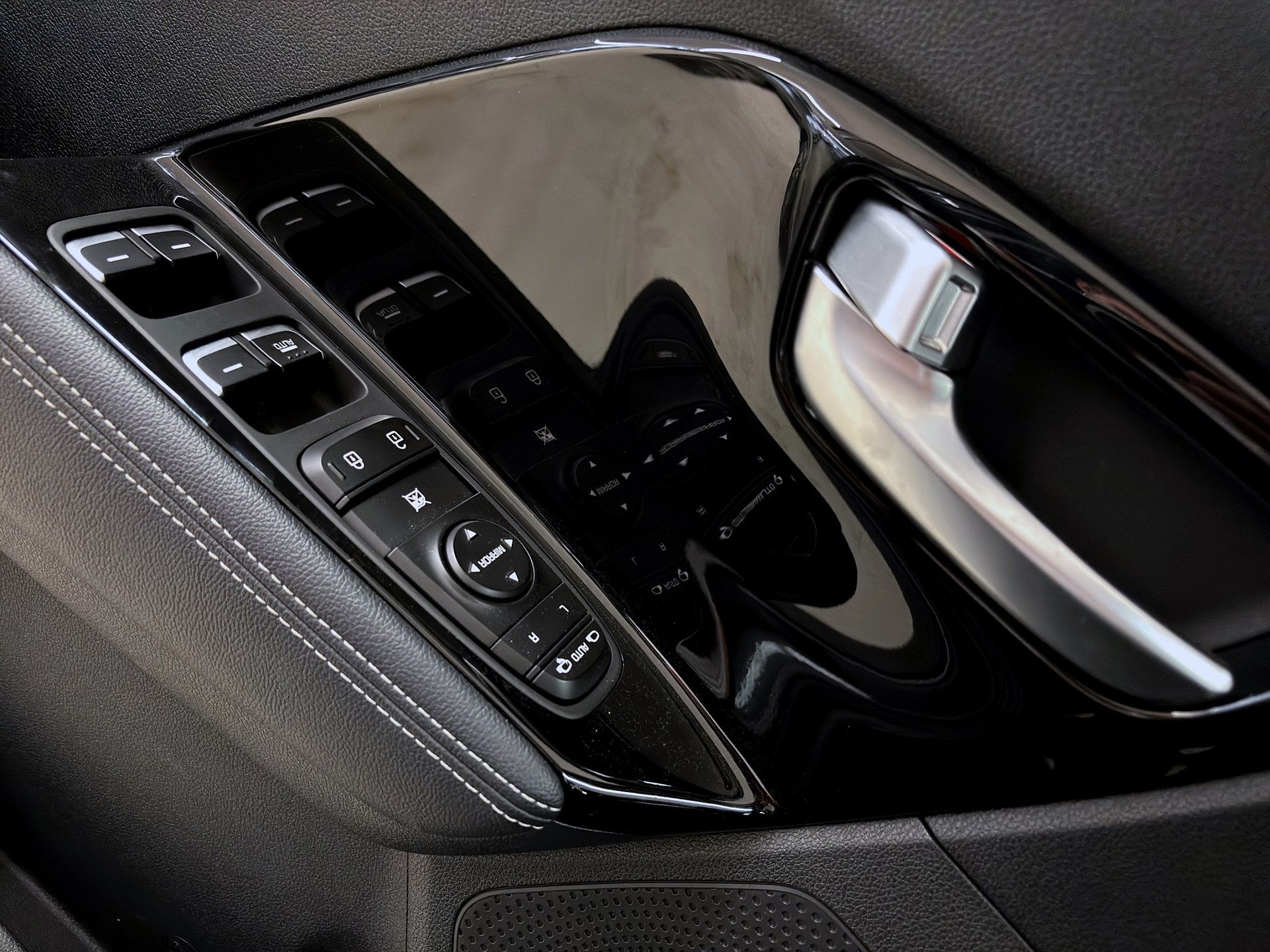 Kia Niro Hybrid 141hk Advance Plus Navi B-Kamera
