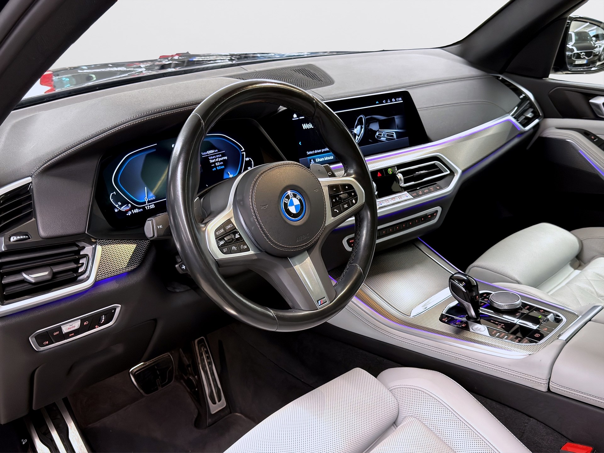 BMW X5 xDrive45e iPerformance 394hk Helg på Moberg! M-Sport Pano Navi Drag
