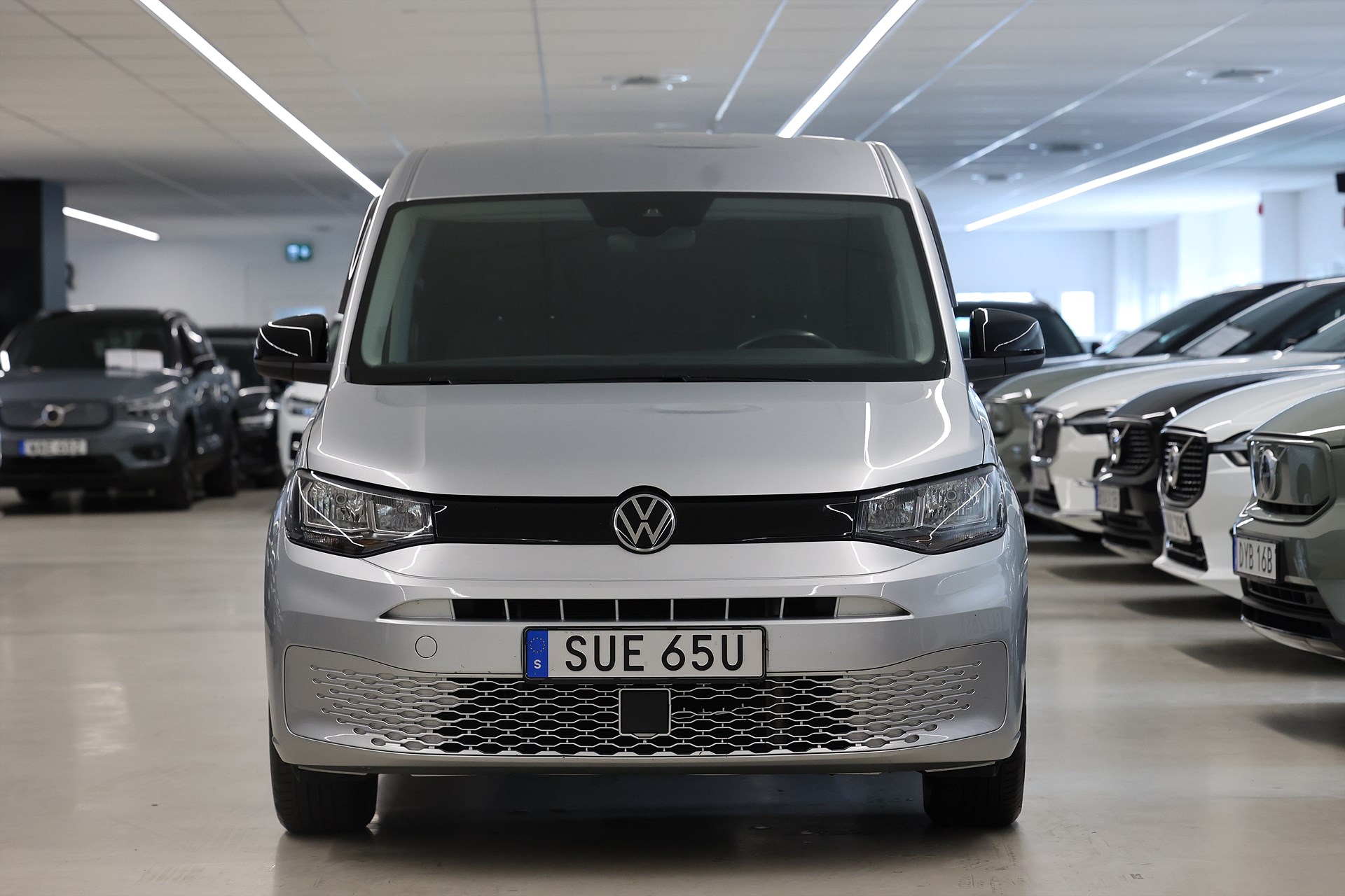 Volkswagen Caddy Cargo Maxi 2.0 TDI B-kamera Drag Carplay MOMS