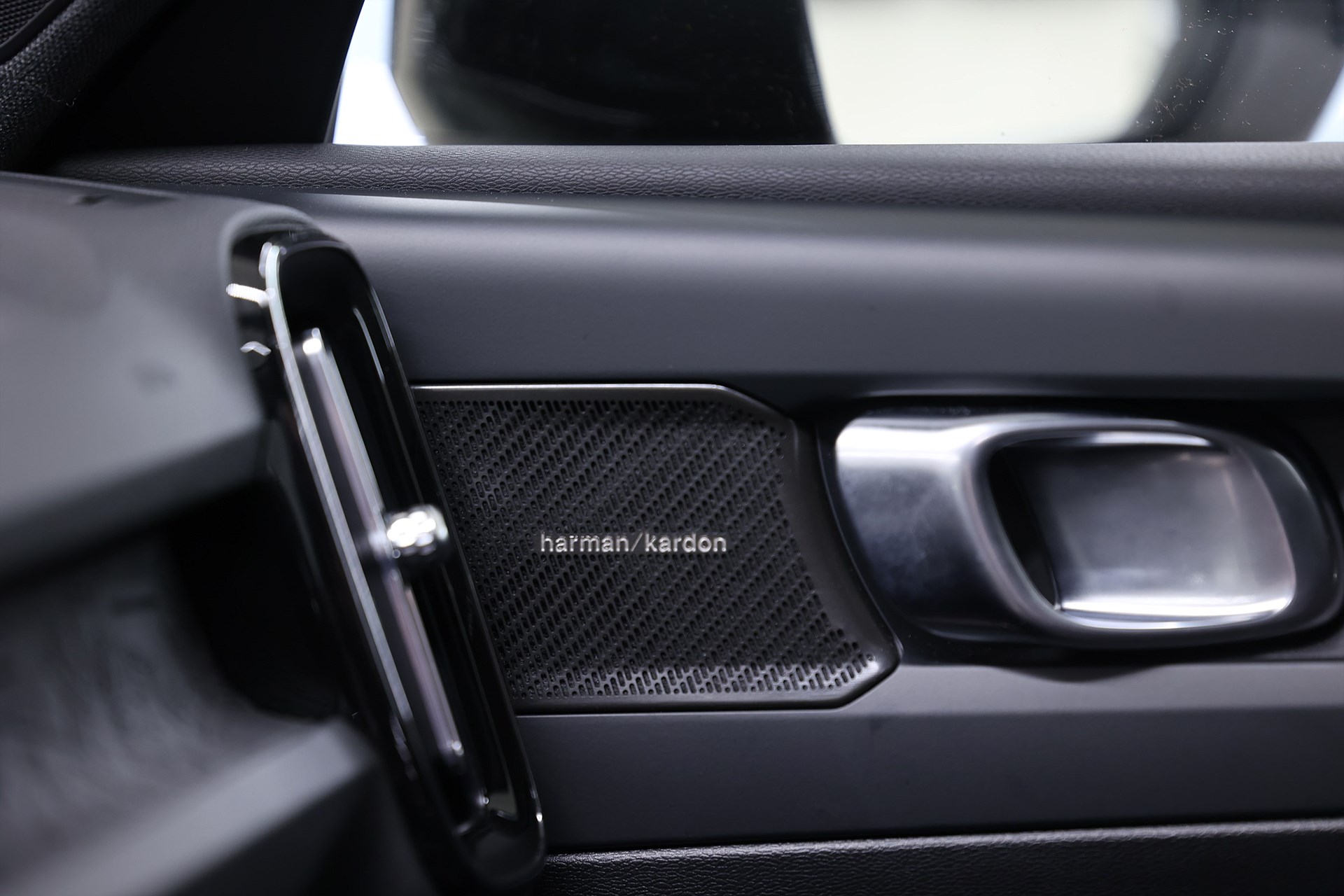 Volvo C40 Recharge Single Motor 231hk *Hjulkampanj!* H/K Pano