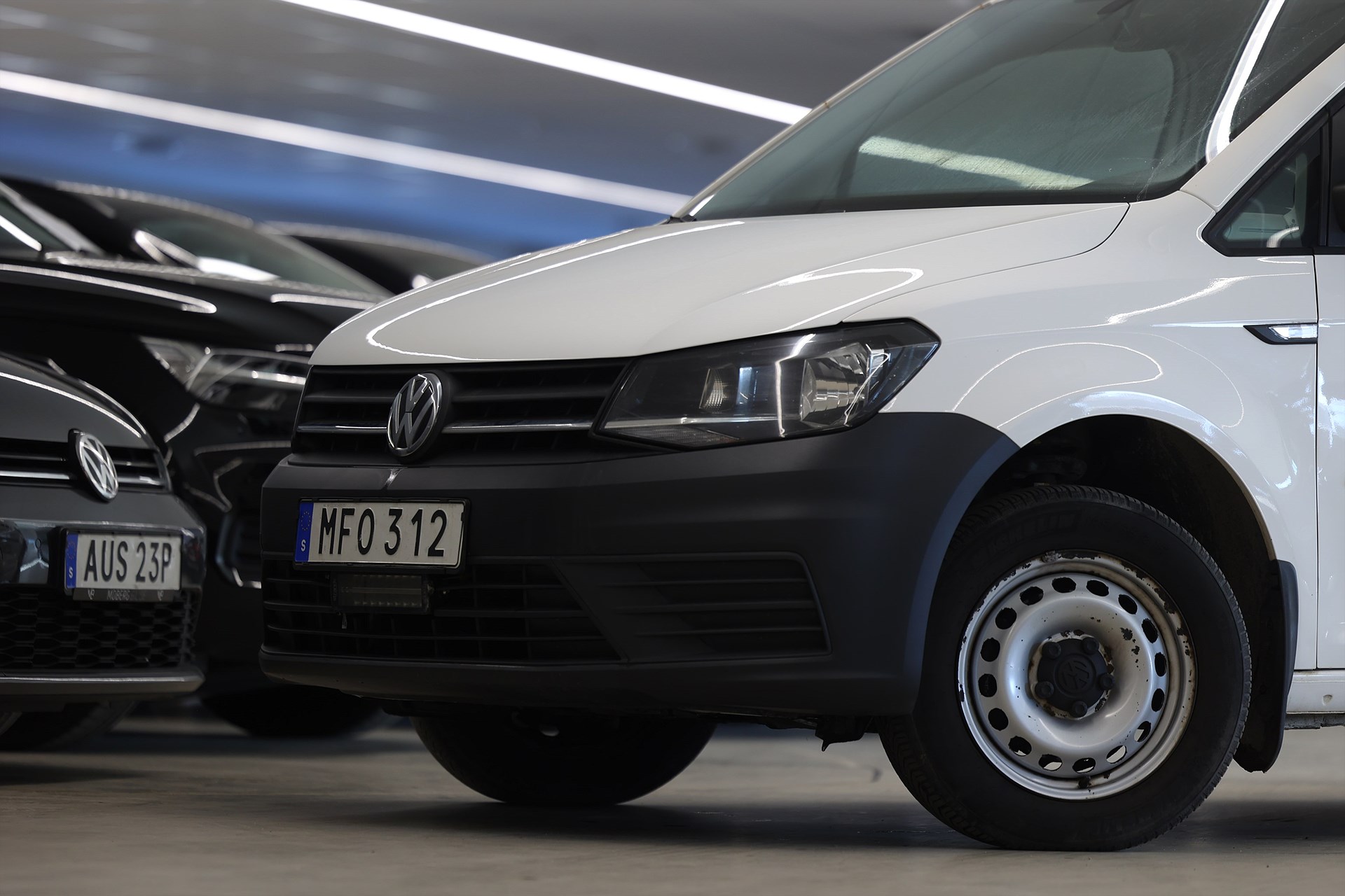 Volkswagen Caddy Maxi 2.0 TDI 102hk Värmare Drag MOMS