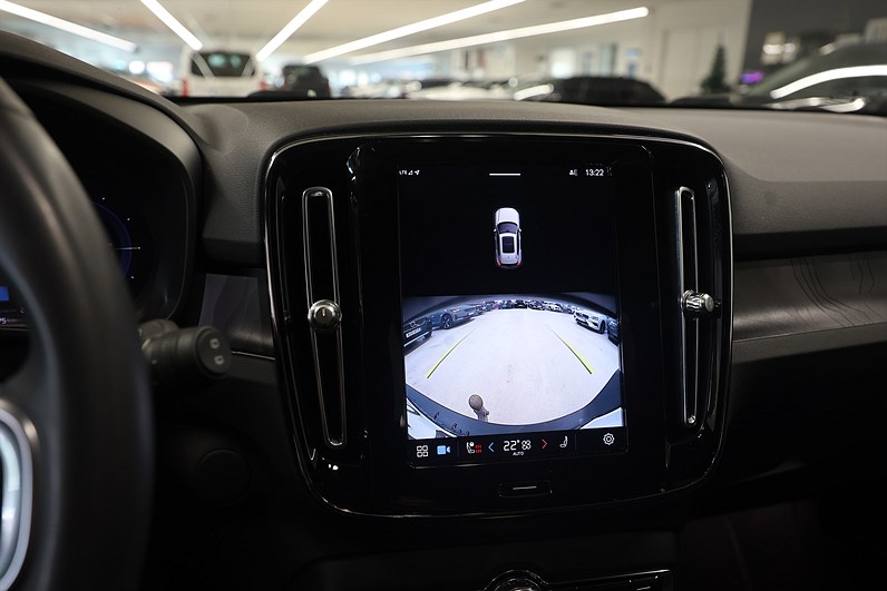 Volvo XC40 Recharge Single Motor 231hk Plus Keyless B-kamera Drag