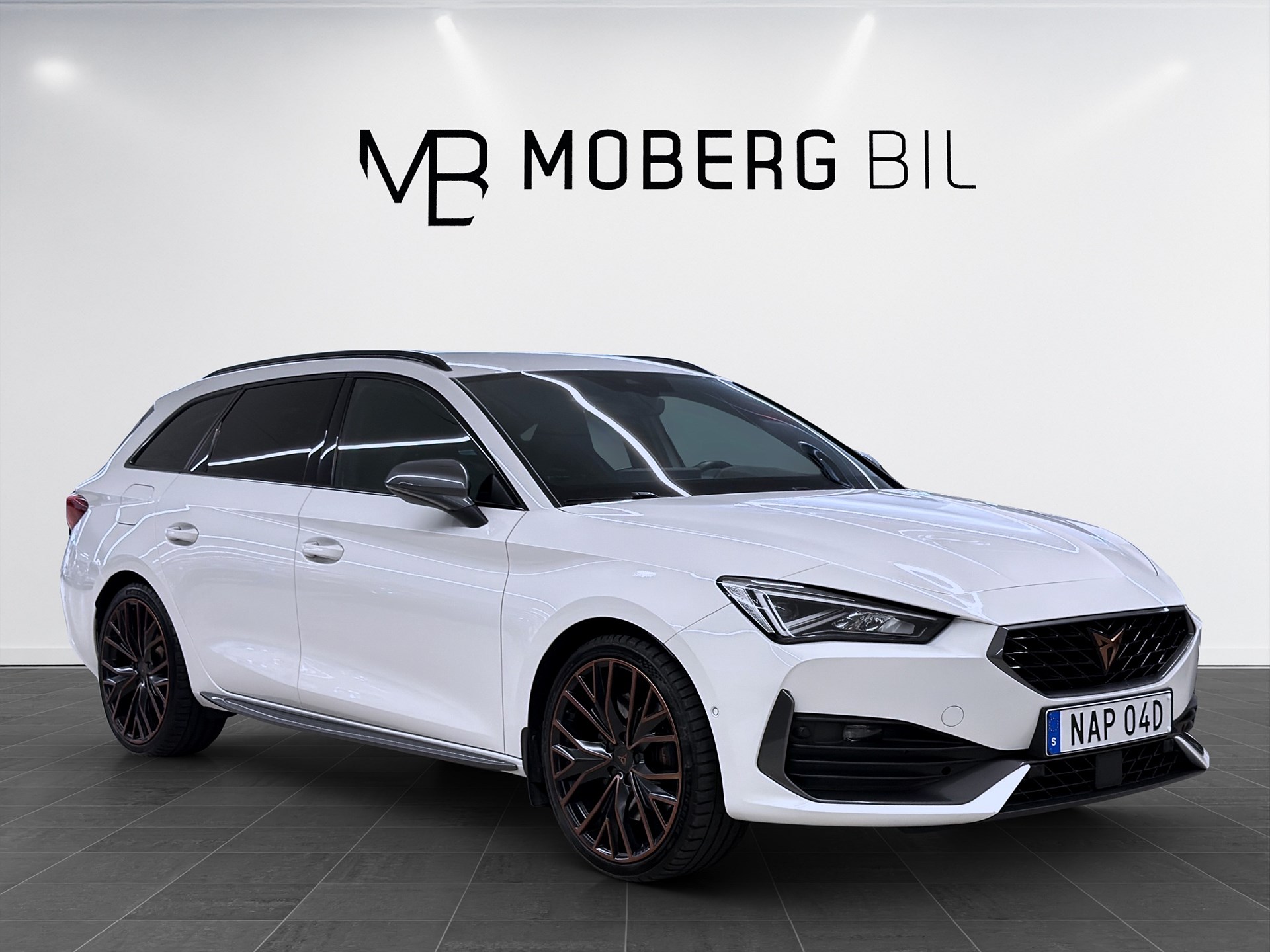 VZ Sportstourer e-Hybrid 245hk FR Drag B-Kamera Navi