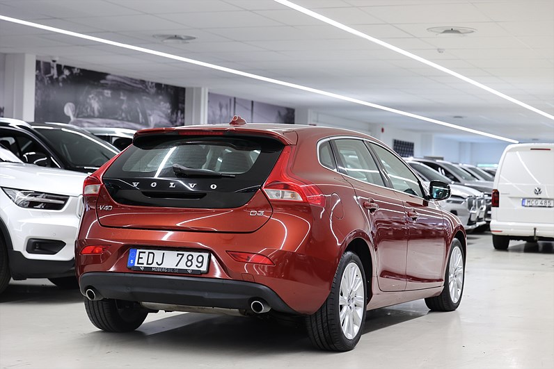 Volvo V40 D3 150hk Aut Summum Teknik Pkt Skinn Värmare
