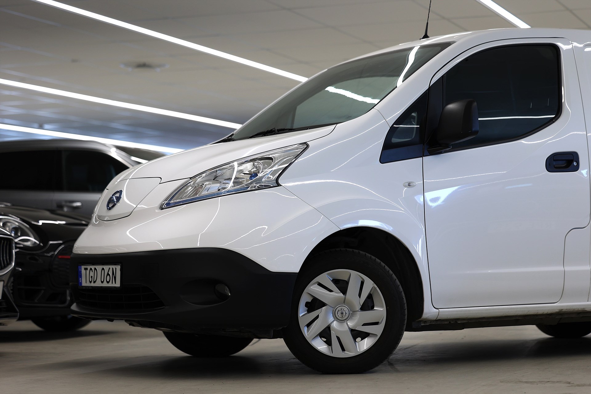 Nissan e-NV200 Van 40 kWh 109hk Värmare Drag V-Inrett B-Kamera