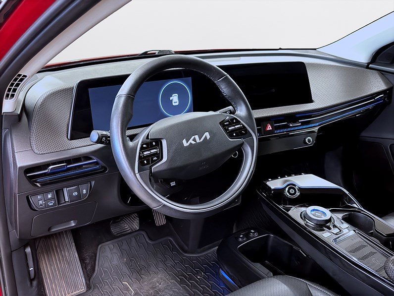 Kia EV6 77.4 kWh 228hk Plus 360 Navi Keyless Drag PDC CarPlay