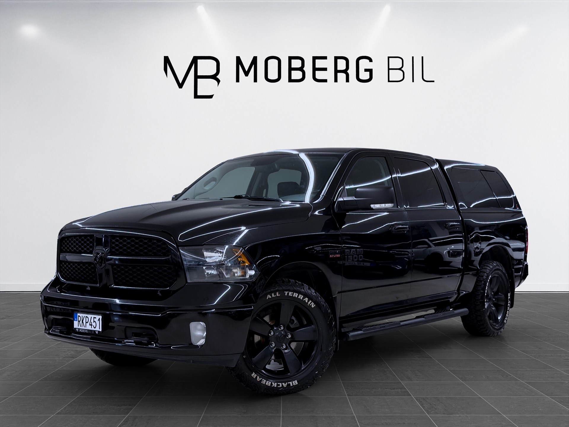 RAM 1500 Classic 5.7 V8 HEMI 4x4 395hk Drag ALPINE B-Kamera
