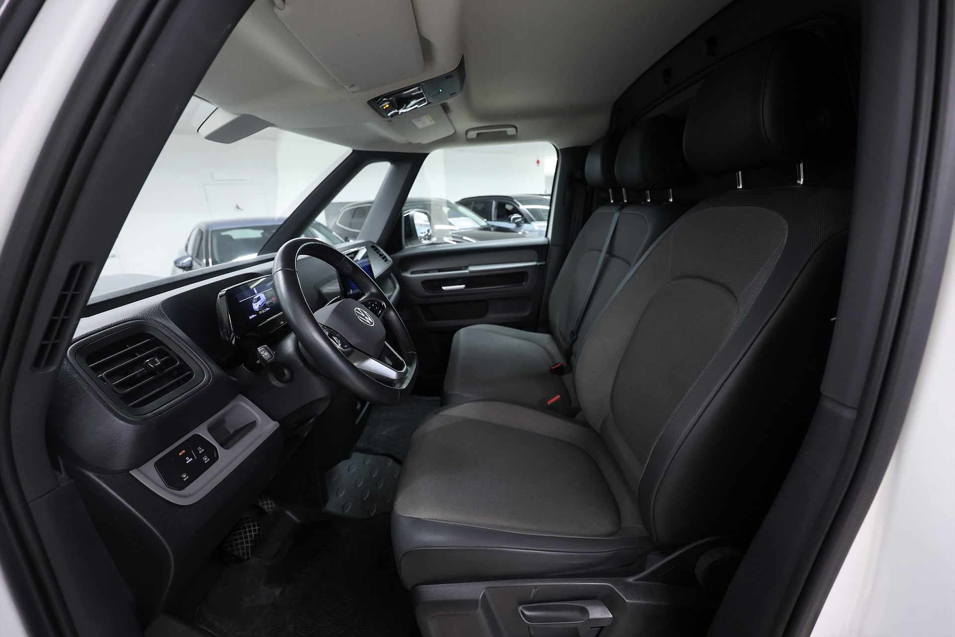 Volkswagen ID Buzz Cargo *Hjulkampanj!* V-inrett Värmare MOMS