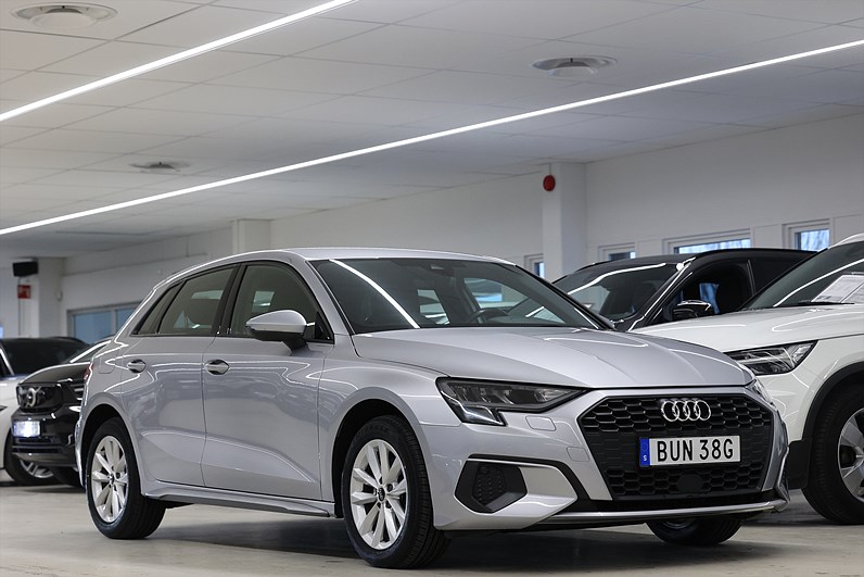 Audi A3 Sportback 35 TFSI 150hk *Hjulkampanj!* Proline Farth PDC