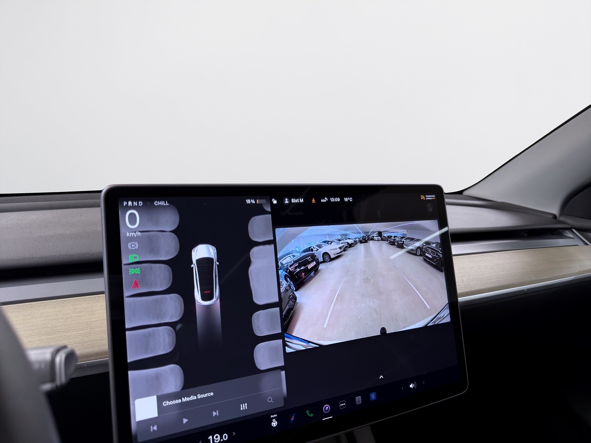 Tesla Model Y Standard Range 299hk Helg på Moberg! Pano Drag B-Kamera
