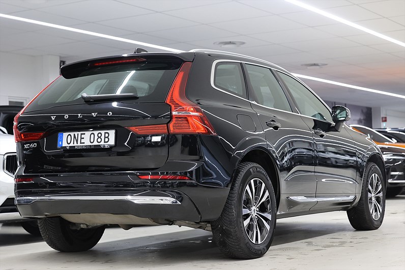 Volvo XC60 Recharge T6 AWD 350hk *Hjulkampanj!* Core Läder