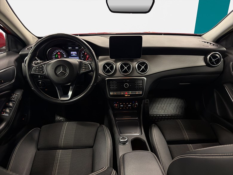 Mercedes-Benz GLA 220 4MATIC Dragkrok, 2018, röd – bild 18 av 21, begagnad hos Niber i Järfälla