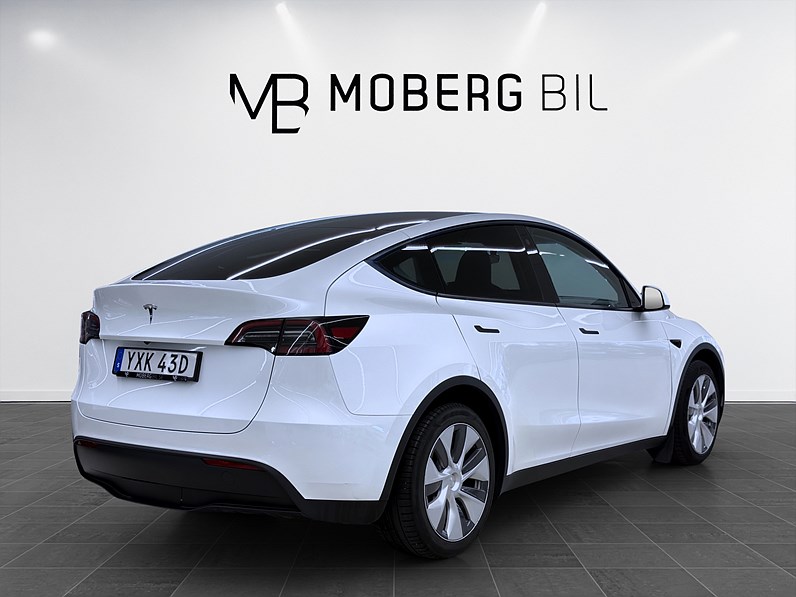 Tesla Model Y Long Range AWD 514hk Pano Drag Läder Navi