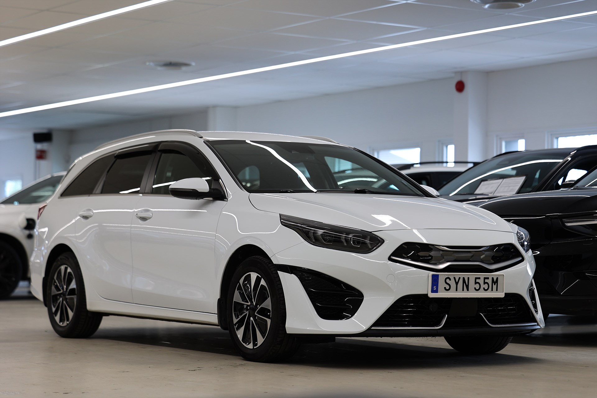 Kia Ceed SW PHEV 141hk Advance B-kamera Värmare LED